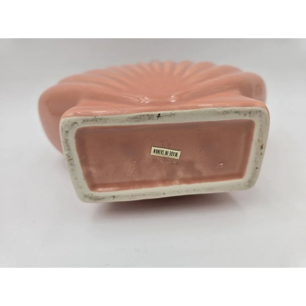 1980s Ceramic Shell Vase Art Deco Revival Scallop Pink Dusty Rose Decor Fan